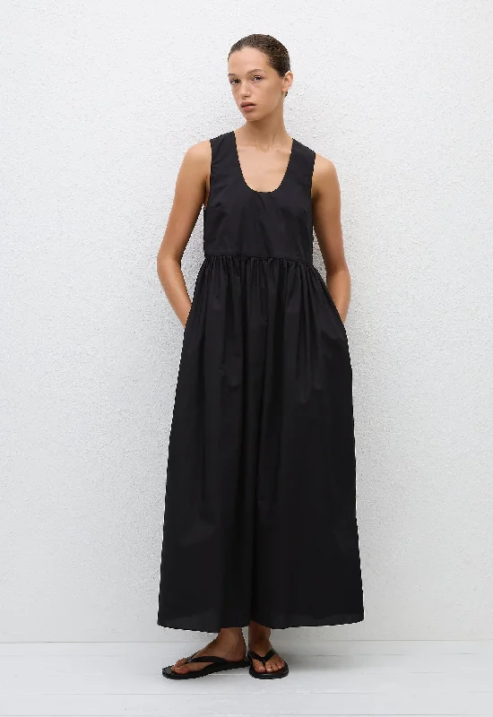 Deep U Sundress - Black
