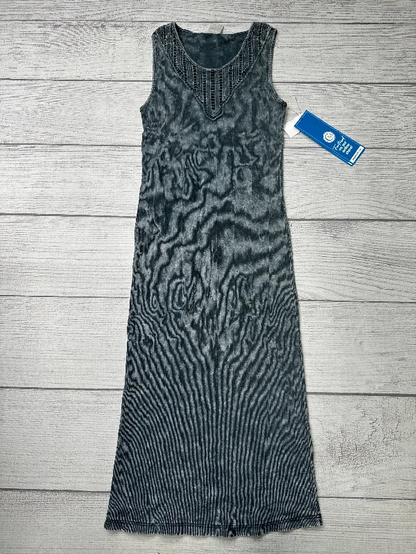 Dress Casual Short By AMERICAN AGE In Grey, Size: Xs