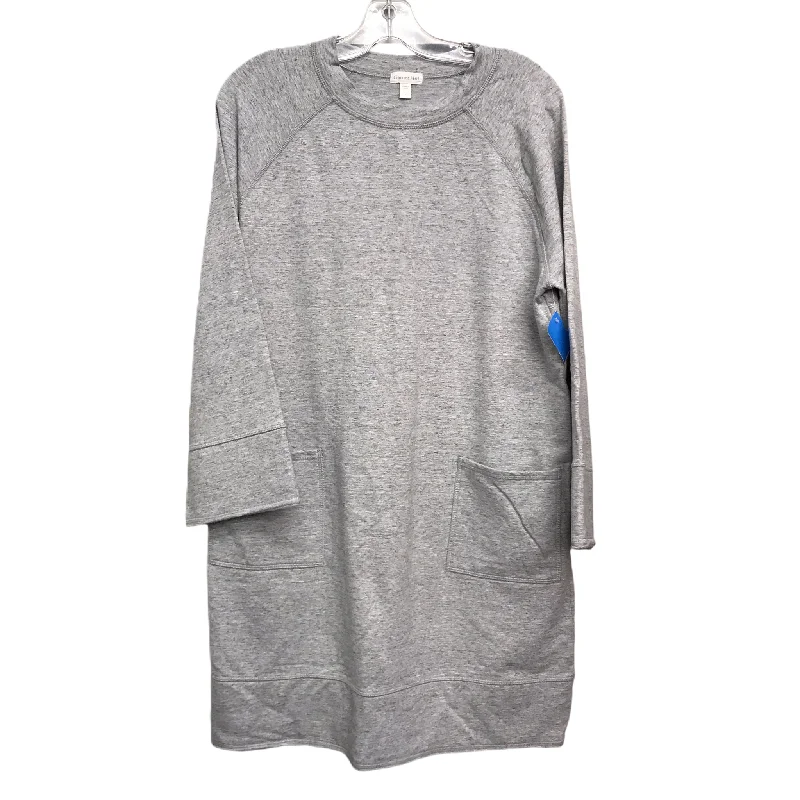 Dress Casual Short By Garnet Hill In Grey, Size: L