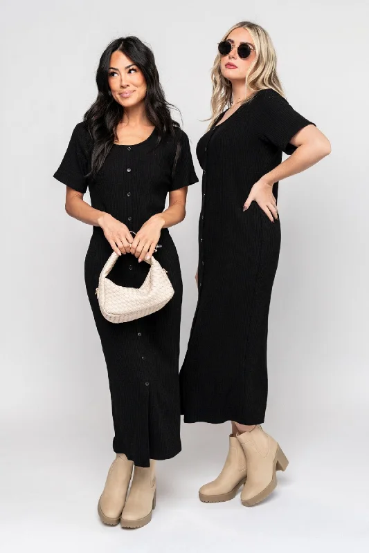 Nissa Dress in Black
