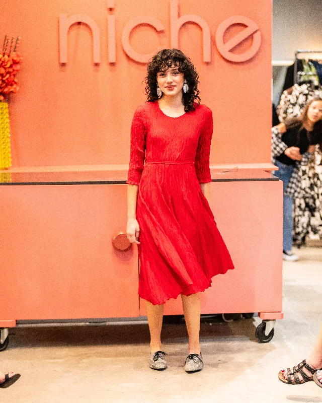 Wavy Dress - Red
