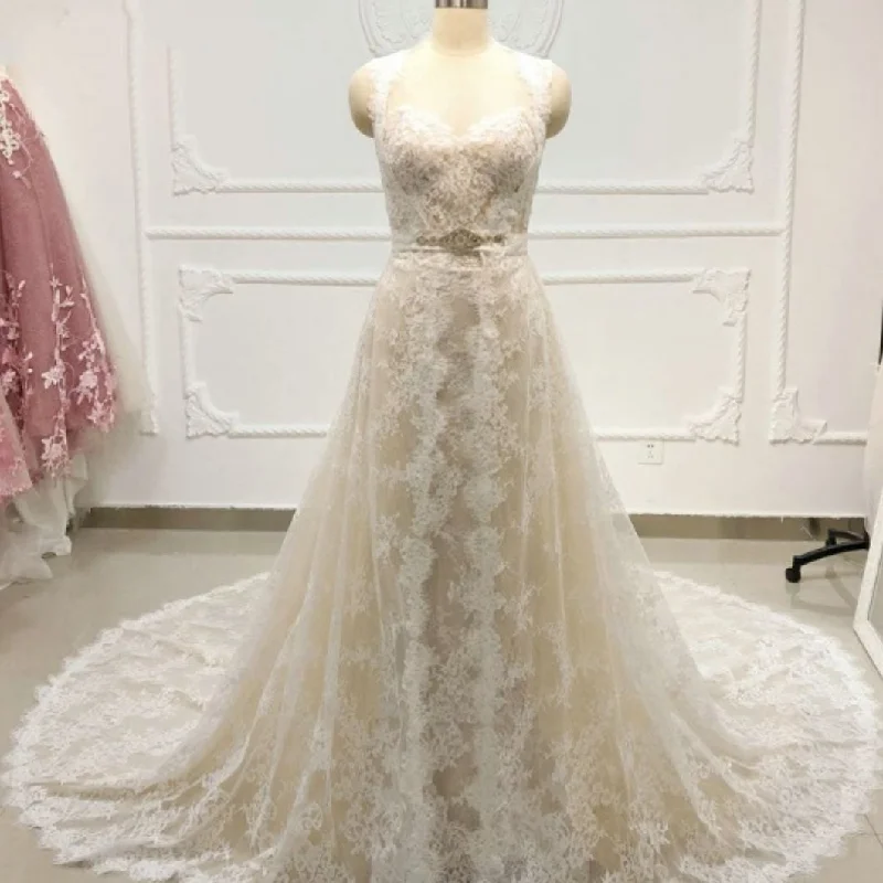 Versatile Gown with Sleeveless Long Jacket Nylon Fabric Polyester Fabric Spandex Fabric Versatile Gown with Sleeveless Long Jacket Nylon Fabric Polyester Fabric Spandex Fabric